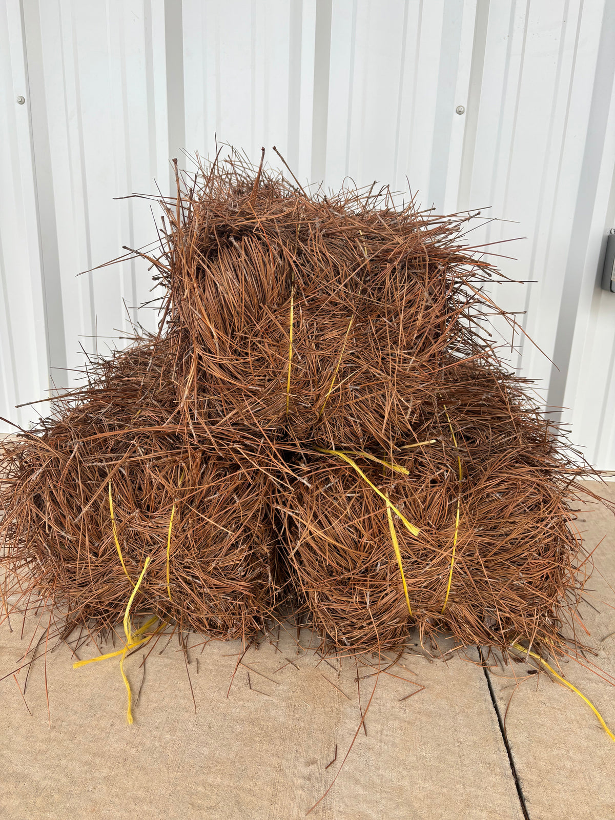 Straw & Ground Cover