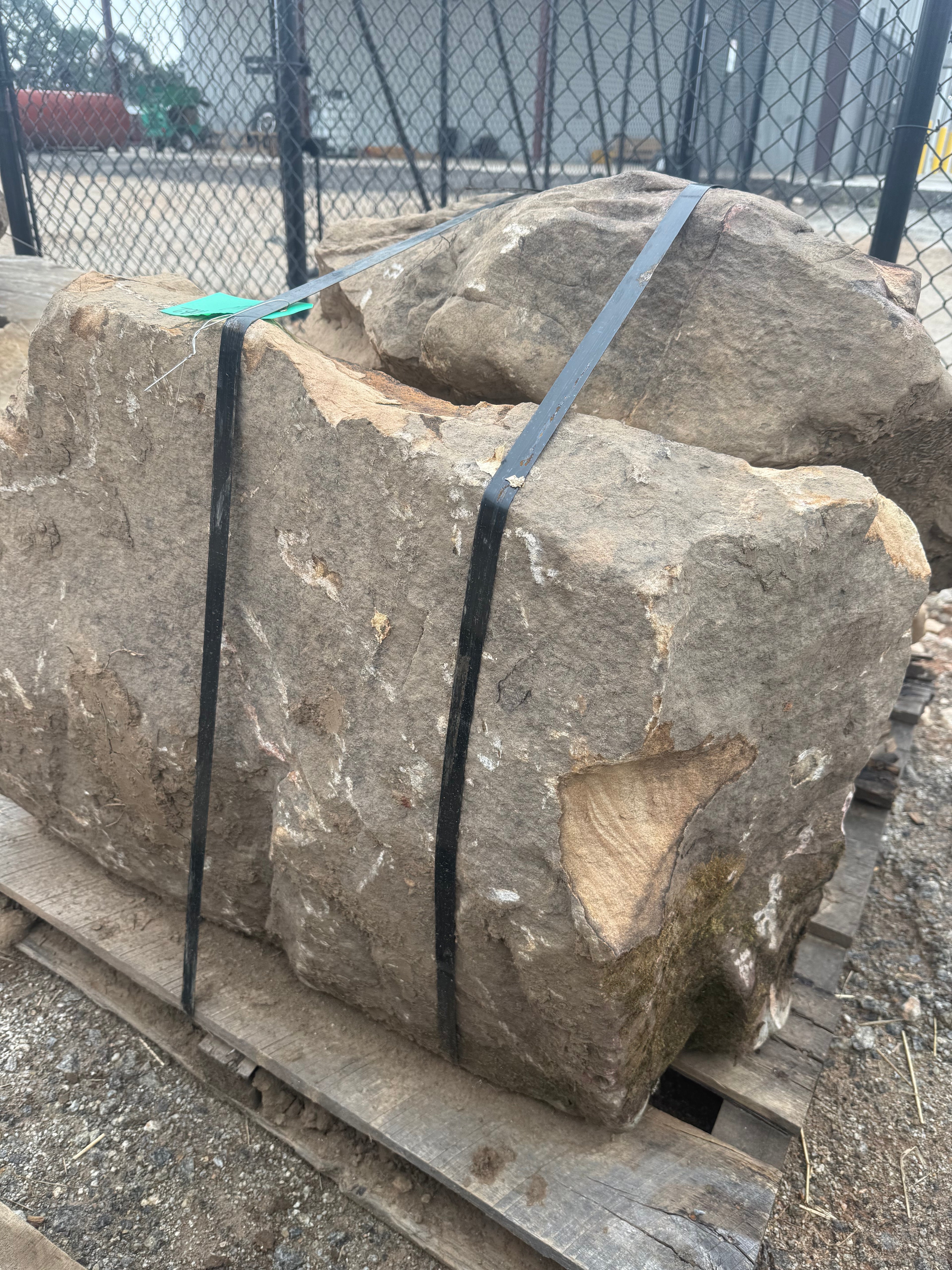 Mixed Large Boulder – MB02