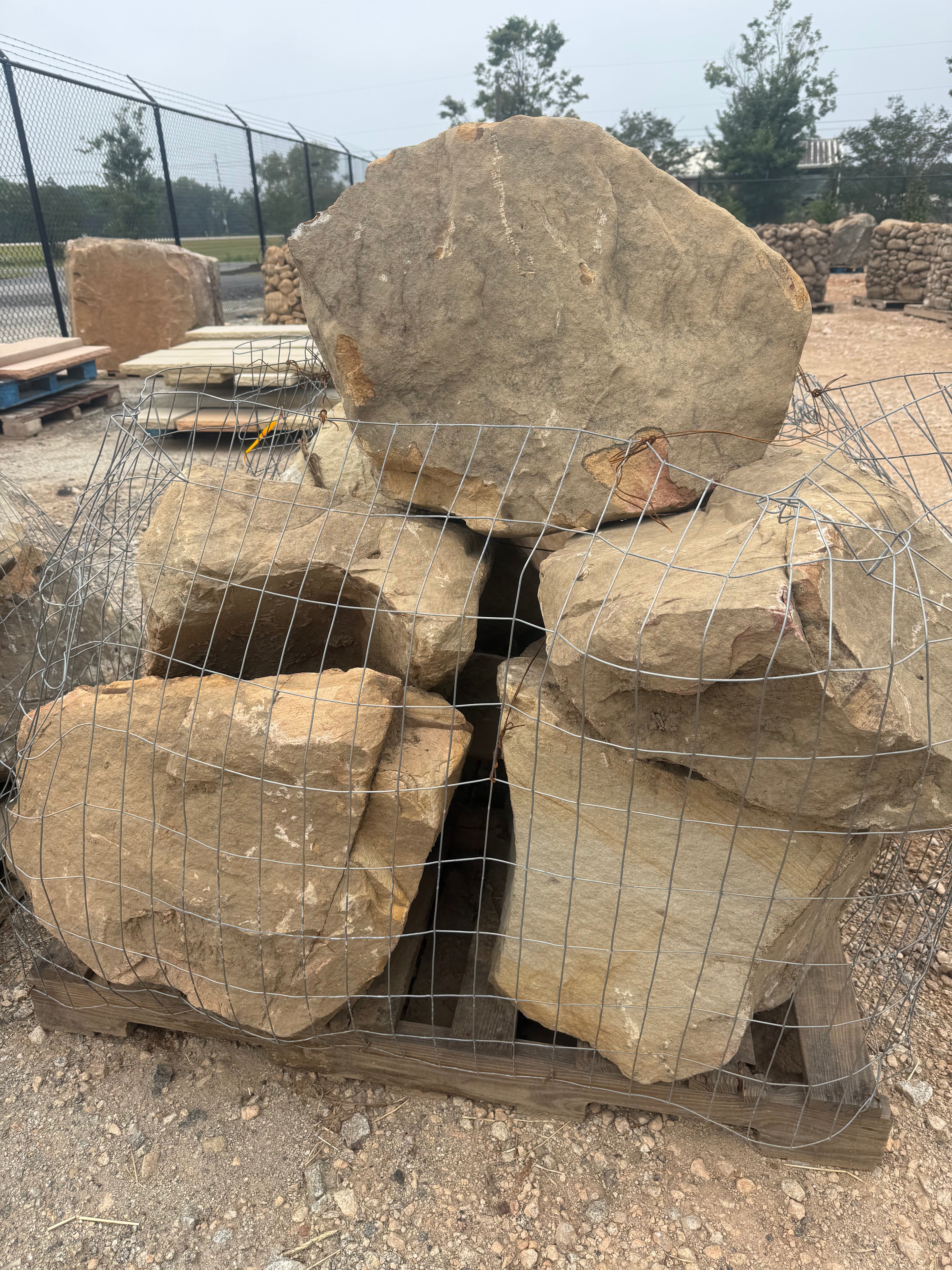 Large 4-Man Boulder – Pallet 1