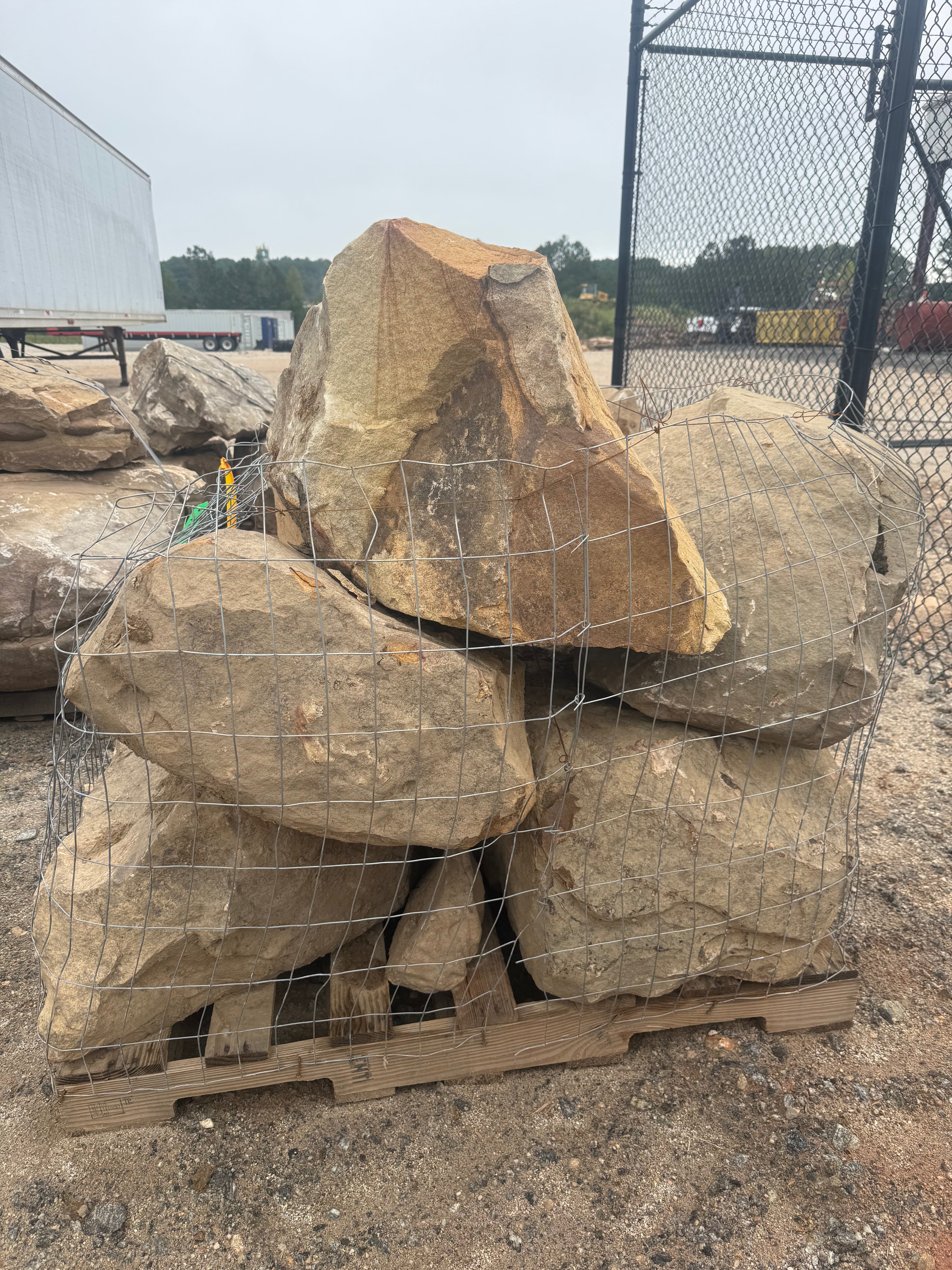 Large 4-Man Boulder – Pallet 2