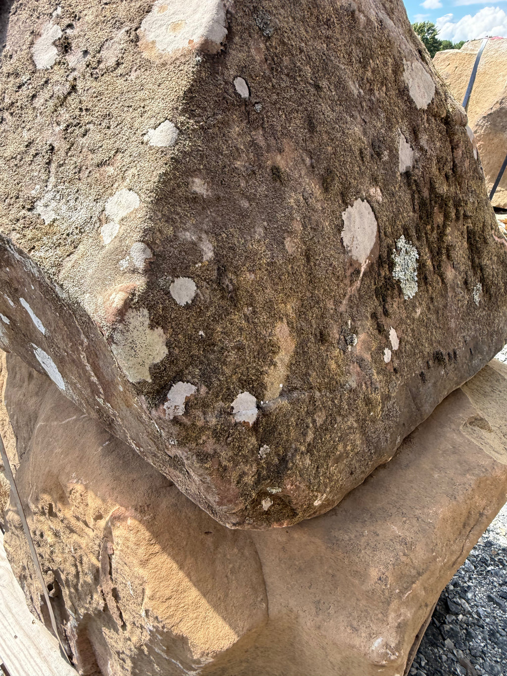 Palletized Landscape Boulders – PB03