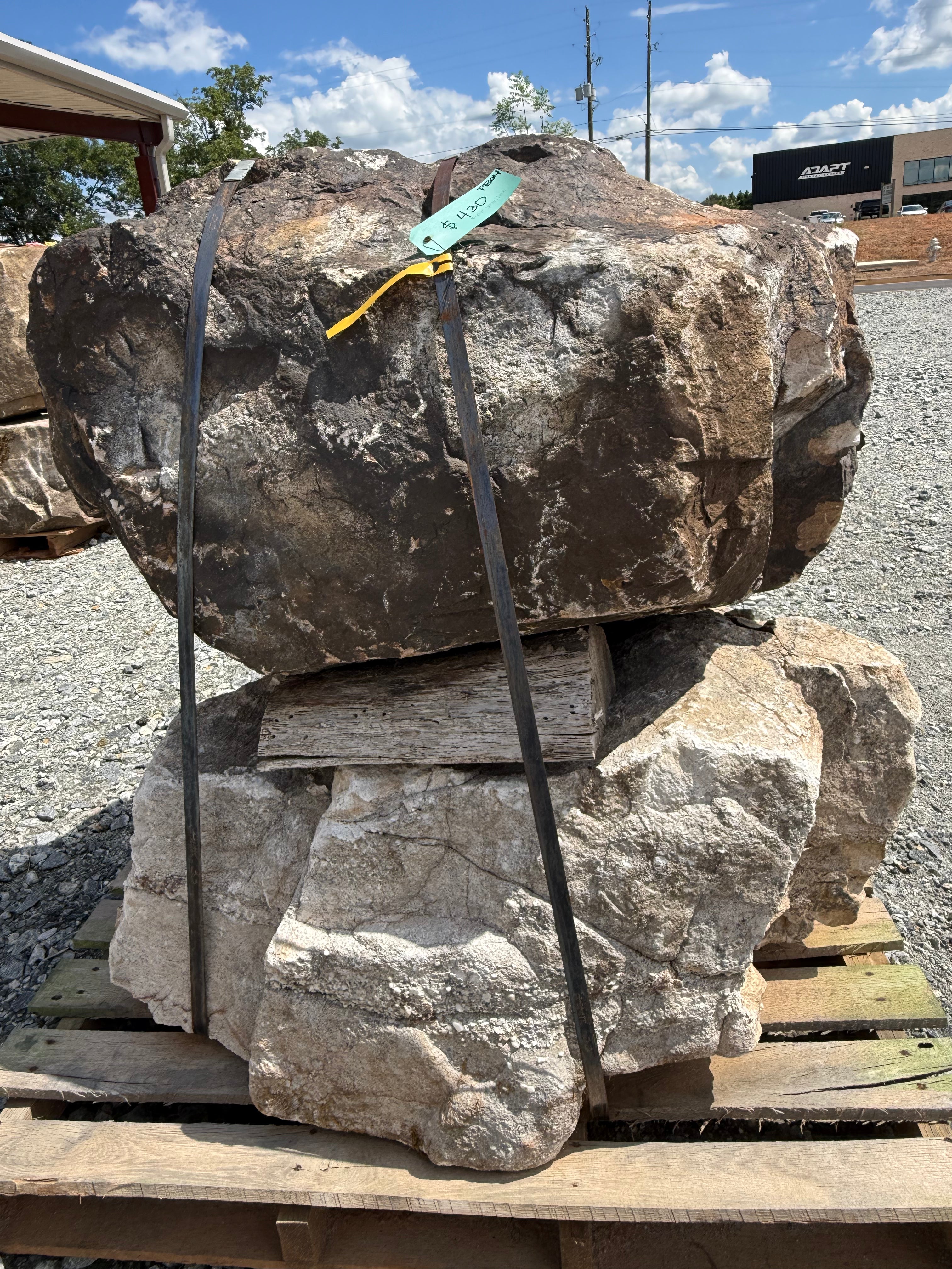 Palletized Landscape Boulders – PB04