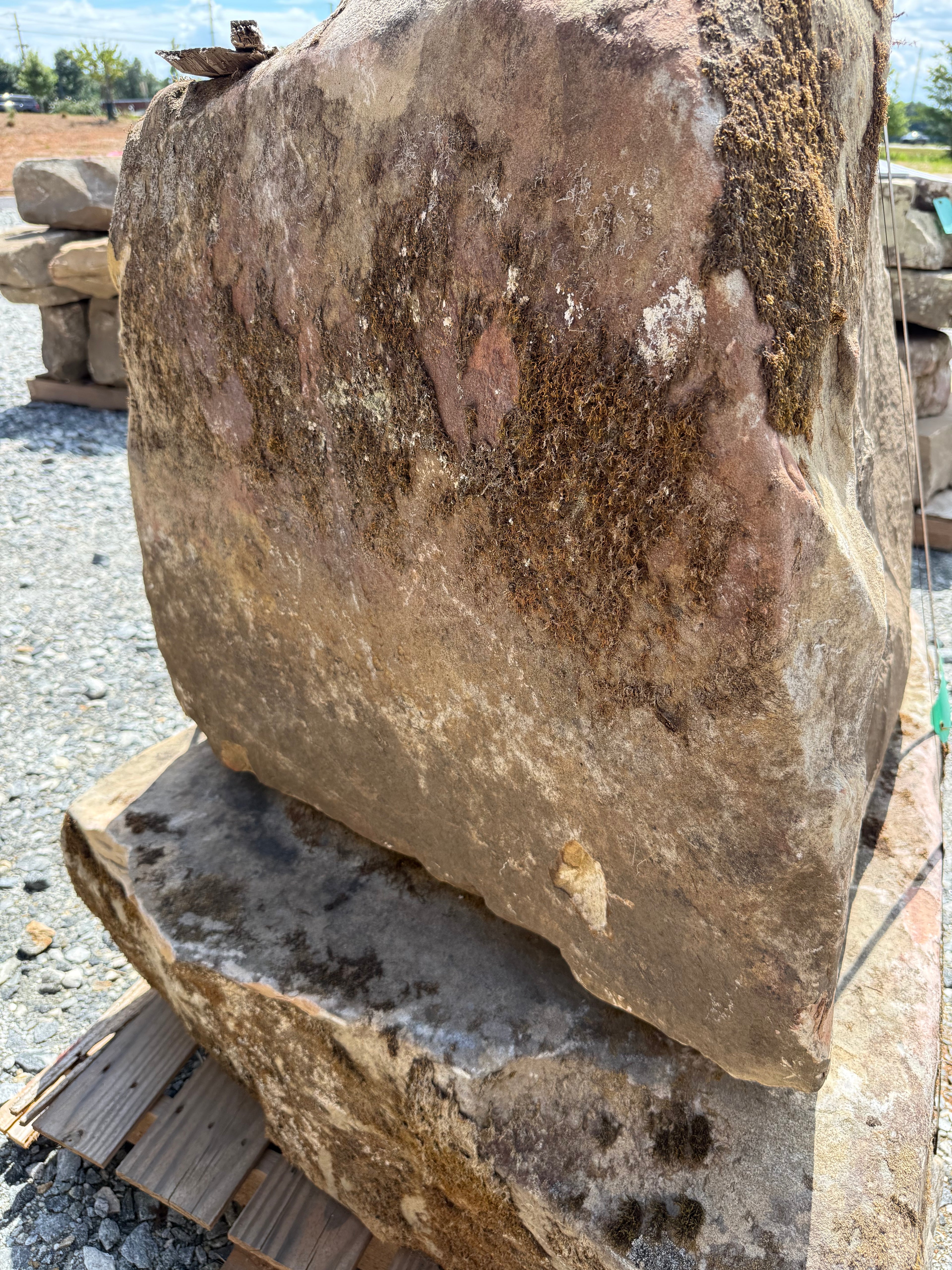 Palletized Landscape Boulders – PB05